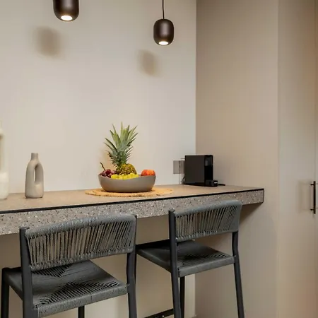 Salt Vibe Residences - A Few Steps From The Beach, By Tk Premium * Vasilikí