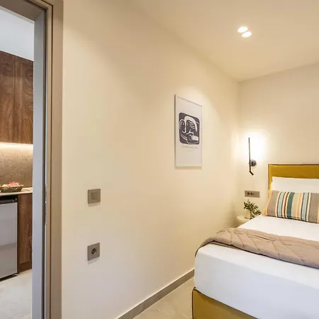 Salt Vibe Residences - A Few Steps From The Beach, By Tk Premium