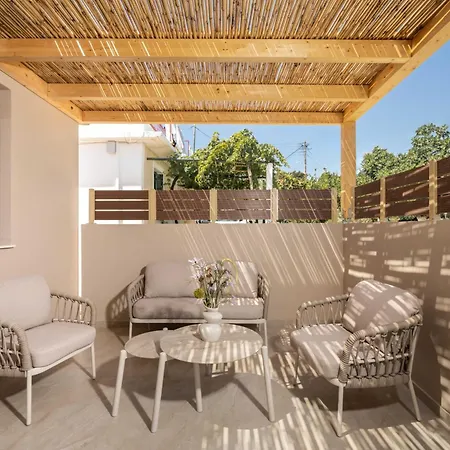 Salt Vibe Residences - A Few Steps From The Beach, By Tk Premium * Vasilikí