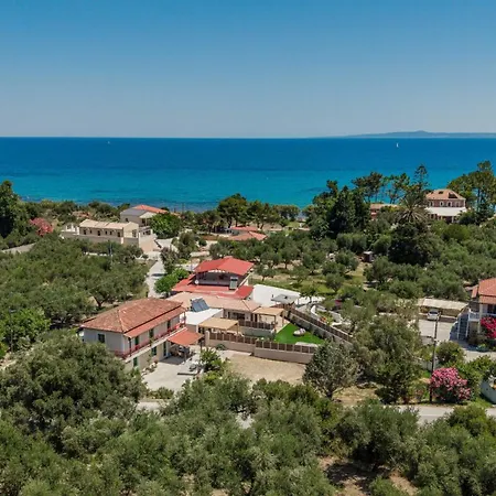 Salt Vibe Residences - A Few Steps From The Beach, By Tk Premium Vasilikí