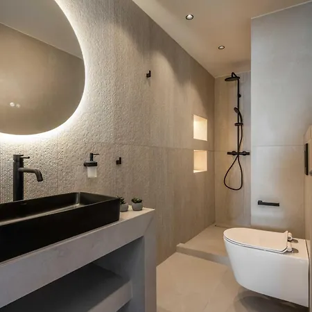 Salt Vibe Residences - A Few Steps From The Beach, By Tk Premium Appartement
