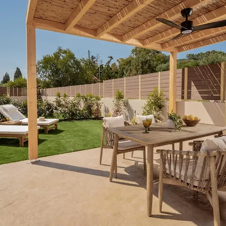Salt Vibe Residences - A Few Steps From The Beach, By Tk Premium Apartmán
